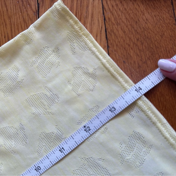 Run In Rabbit Bunny Hop Crops - Picture 8 of 8